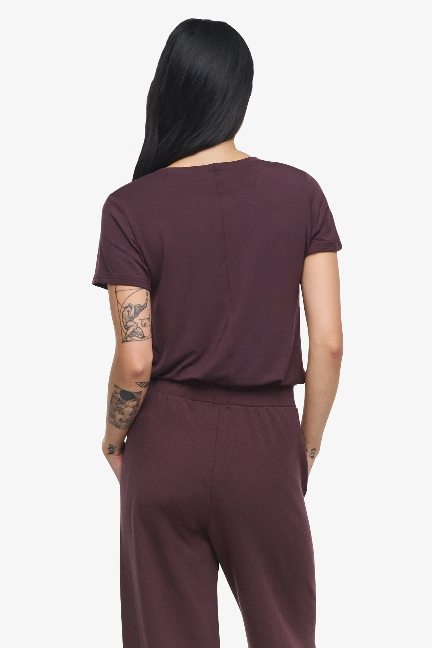 Avery Tee – Women’s Basic T-Shirt in brown back | Daub + Design