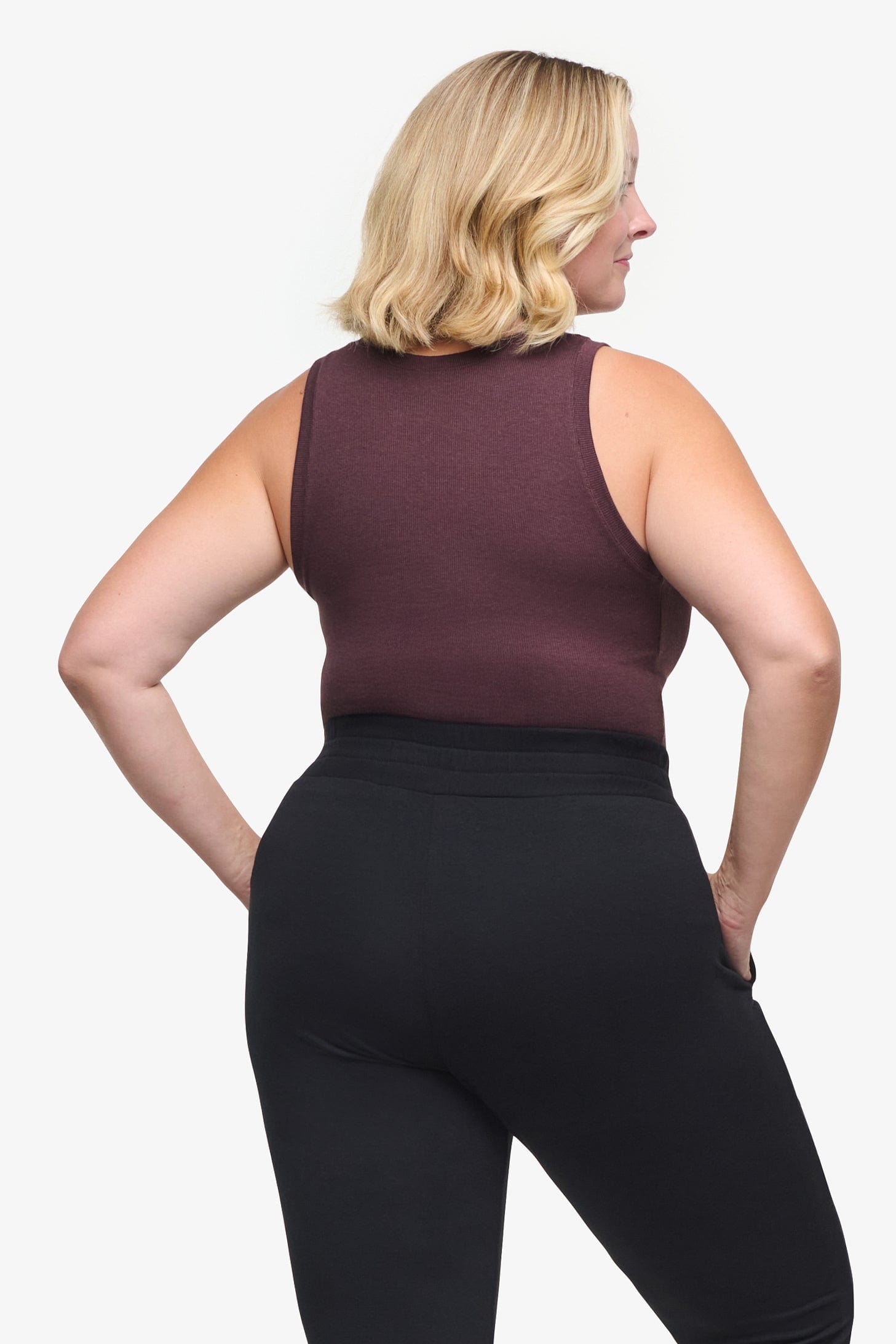Basic Tank – Women’s Basic Ribbed Tank in Brown | Daub + Design