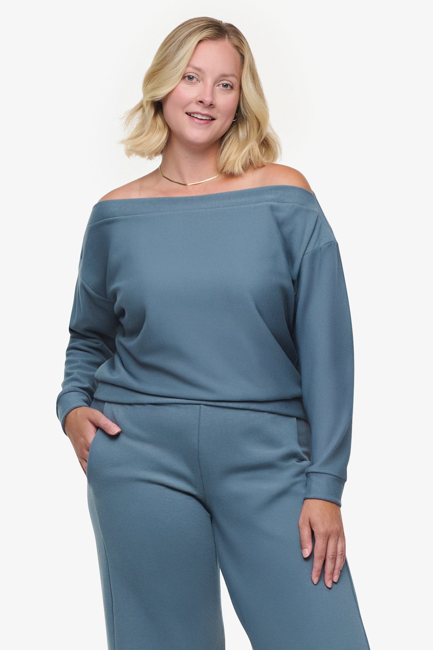 Boatneck Sweatshirt - Woman off shoulder sweatshirt in slate blue | Daub & Design