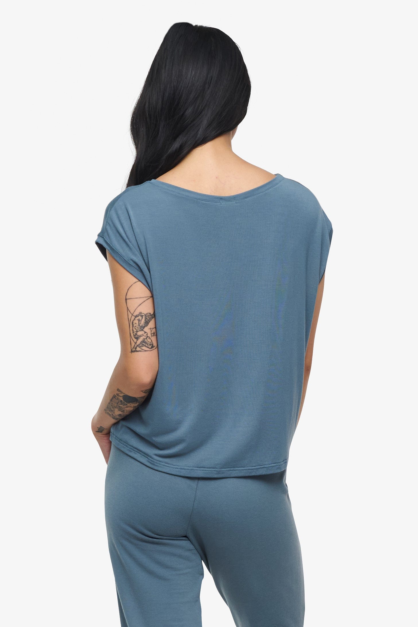 Box Tee - Woman boxy sleeveless tee in slate blue back | Daub & Design