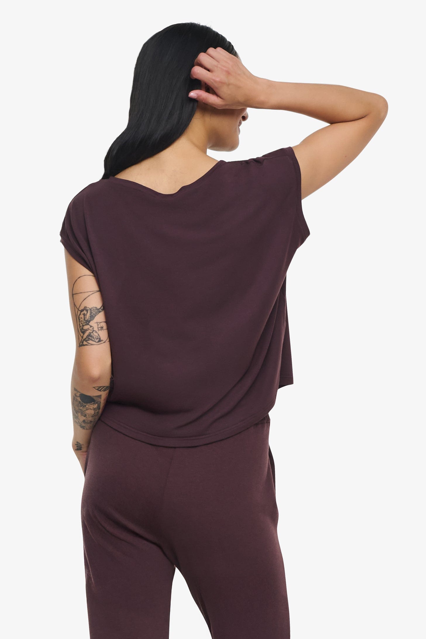 Box Tee - Woman boxy sleeveless tee in brown back | Daub & Design