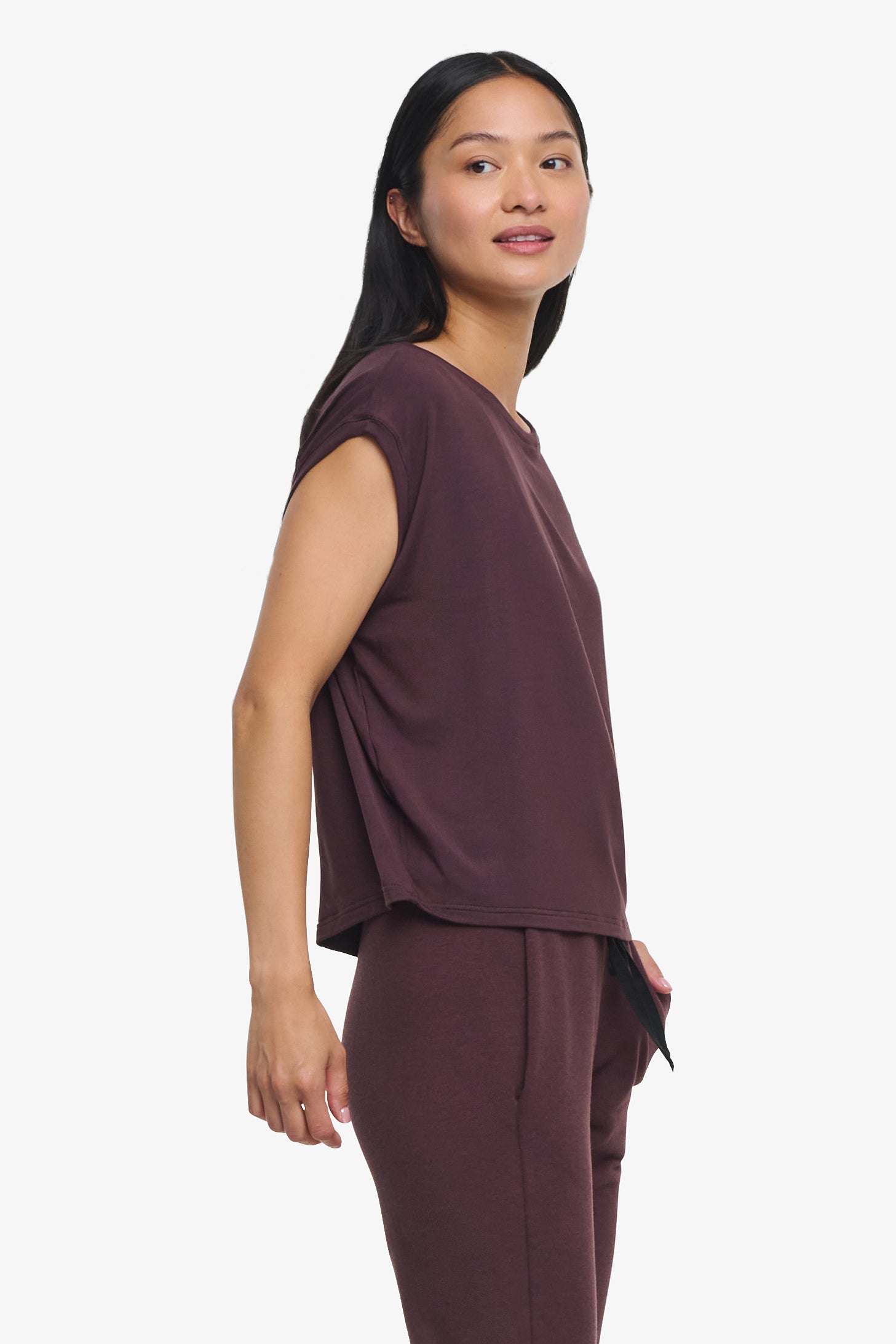Box Tee - Woman boxy sleeveless tee in brown side | Daub & Design