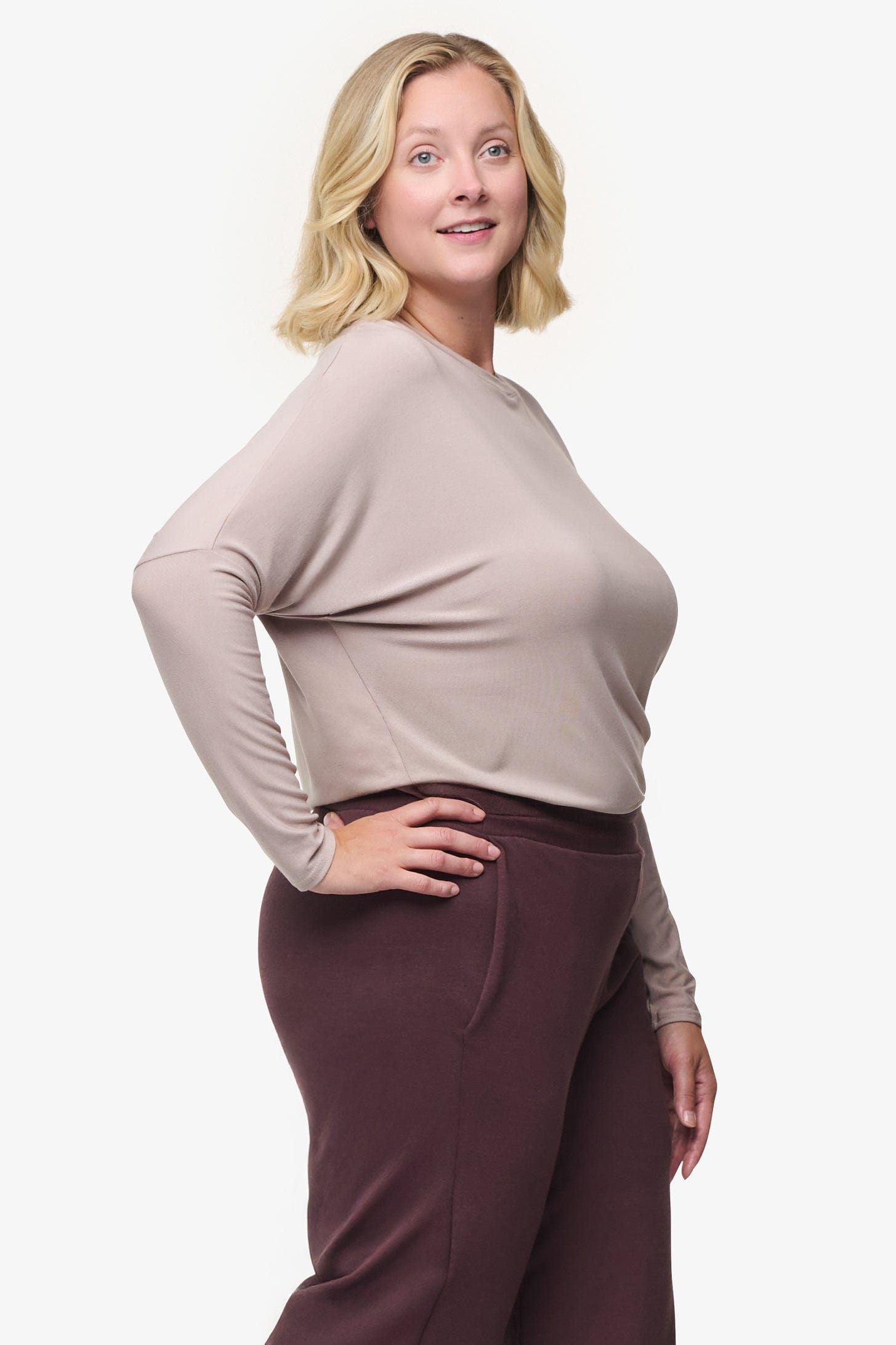 Dolman Longsleeve - Woman dolman sleeve long sleeve top in beige side tucked in | Daub & Design