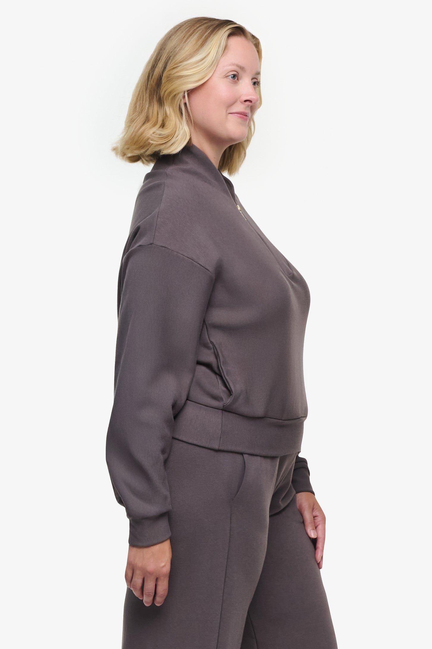 Freedom Quarter Zip Sweatshirt - Woman Quarter Zip Sweatshirt with side pocket in Grey | Daub & Design