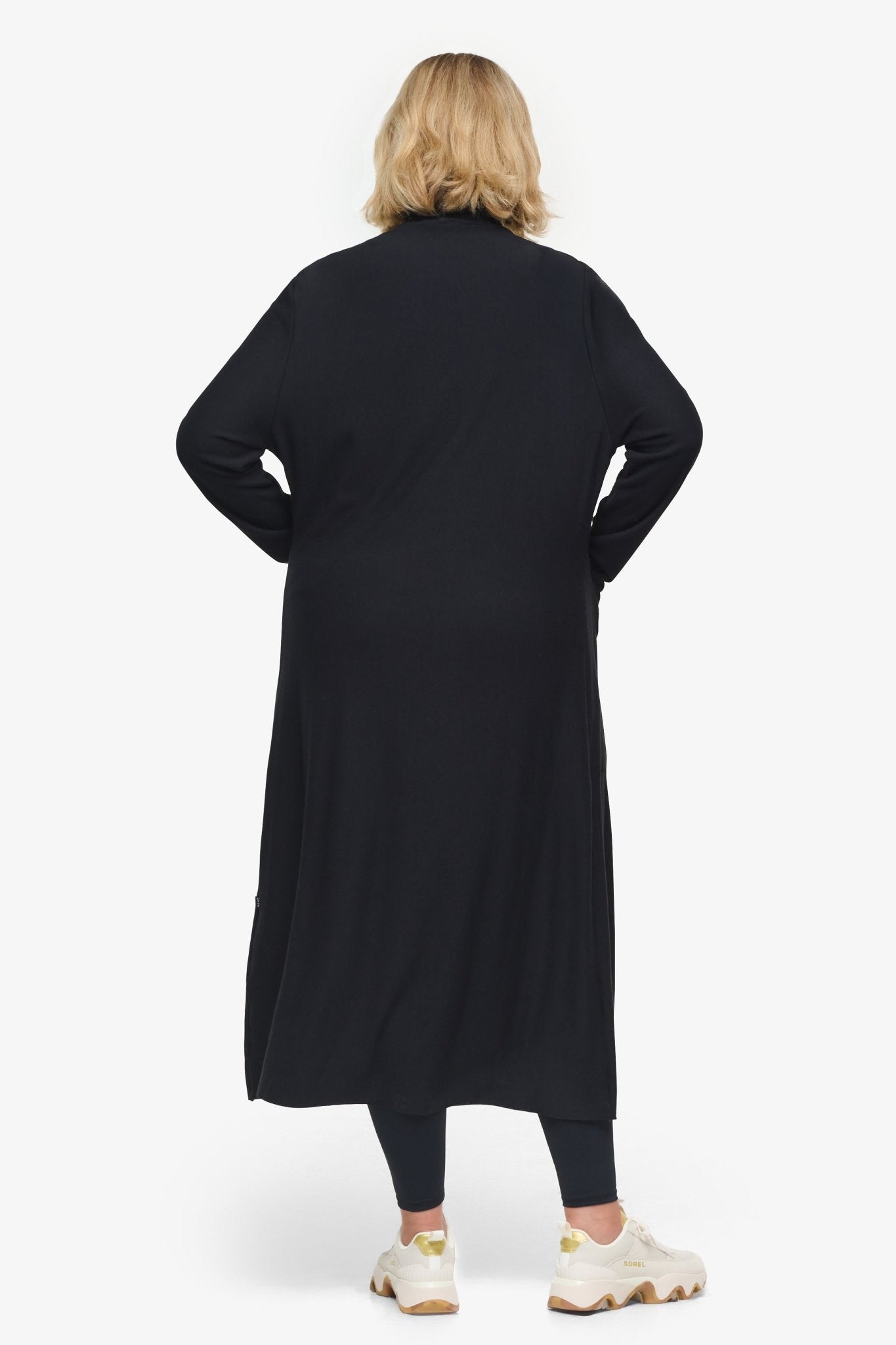 Knox Jacket - Woman Fleece Long Jacket with pockets in Black | Daub & Design