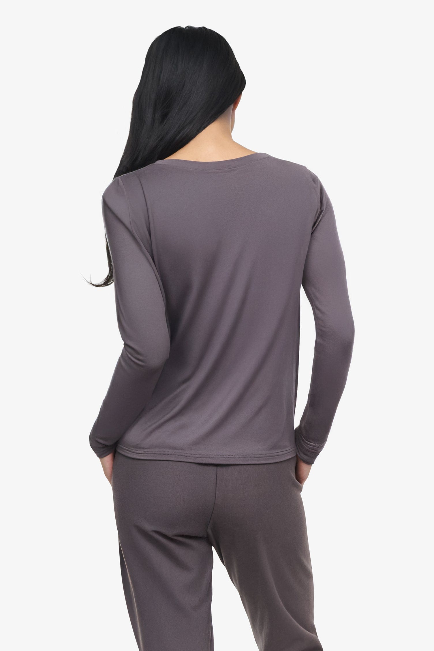 Leilani Longsleeve - Woman Long Sleeve with twist on the front in Grey | Daub & Design