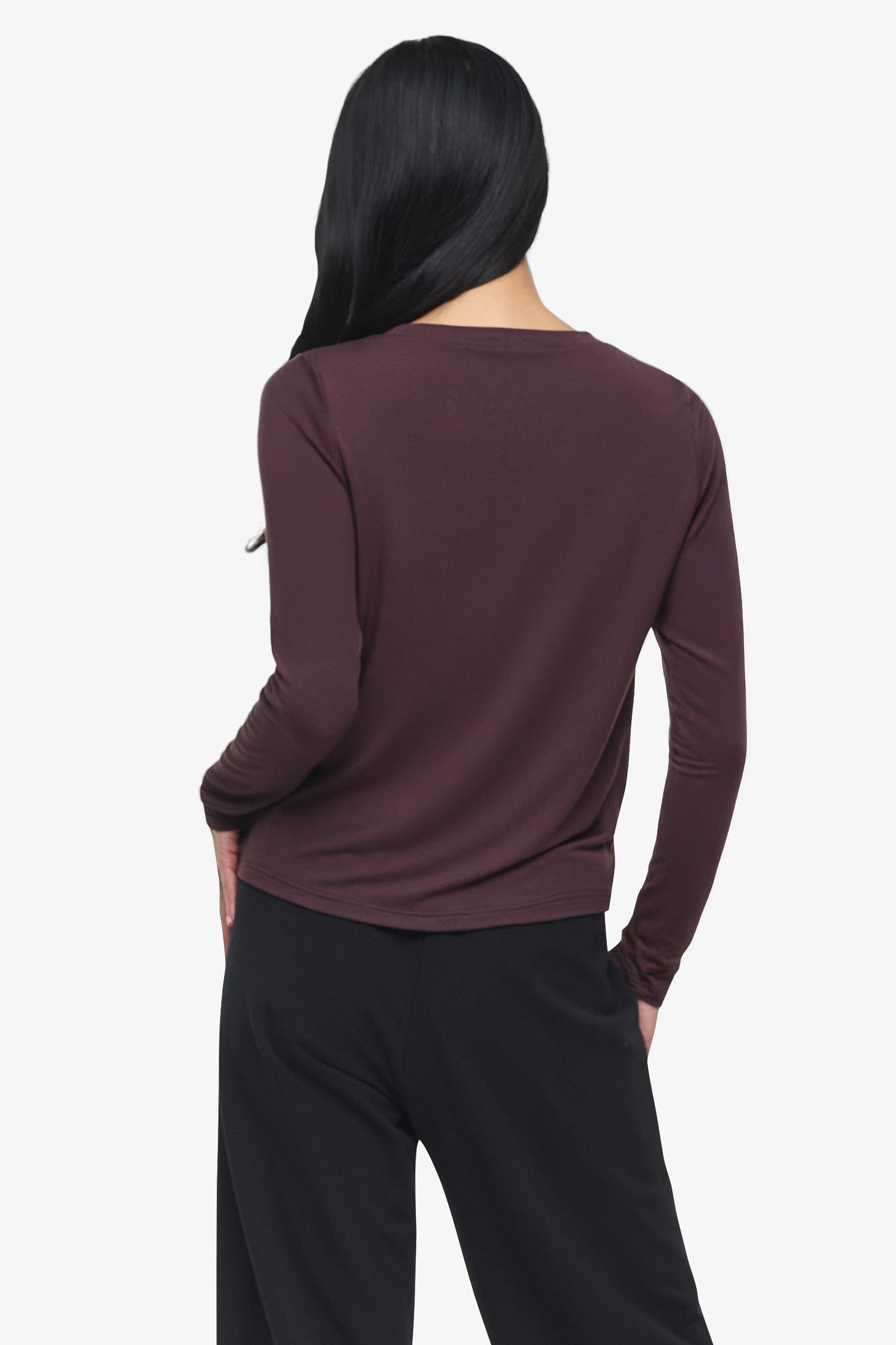 Leilani Longsleeve - Woman Long Sleeve with twist on the front in Brown | Daub & Design