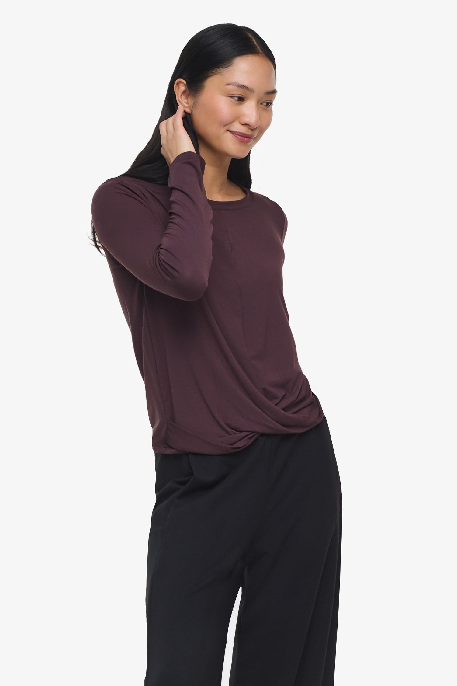 Leilani Longsleeve - Woman Long Sleeve with twist on the front in Brown | Daub & Design