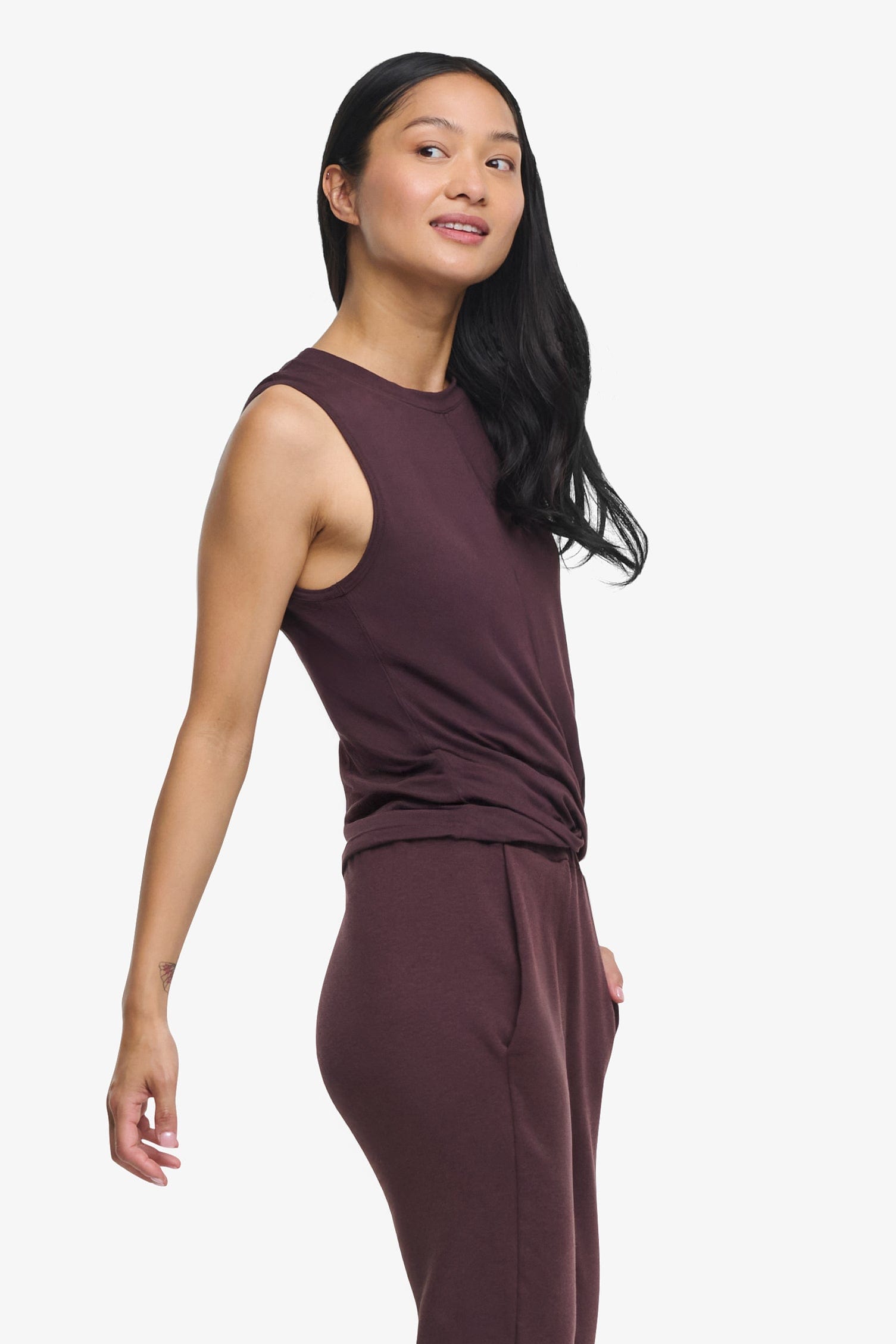 Leilani Tank - Woman tank with twist on the front in Brown | Daub & Design
