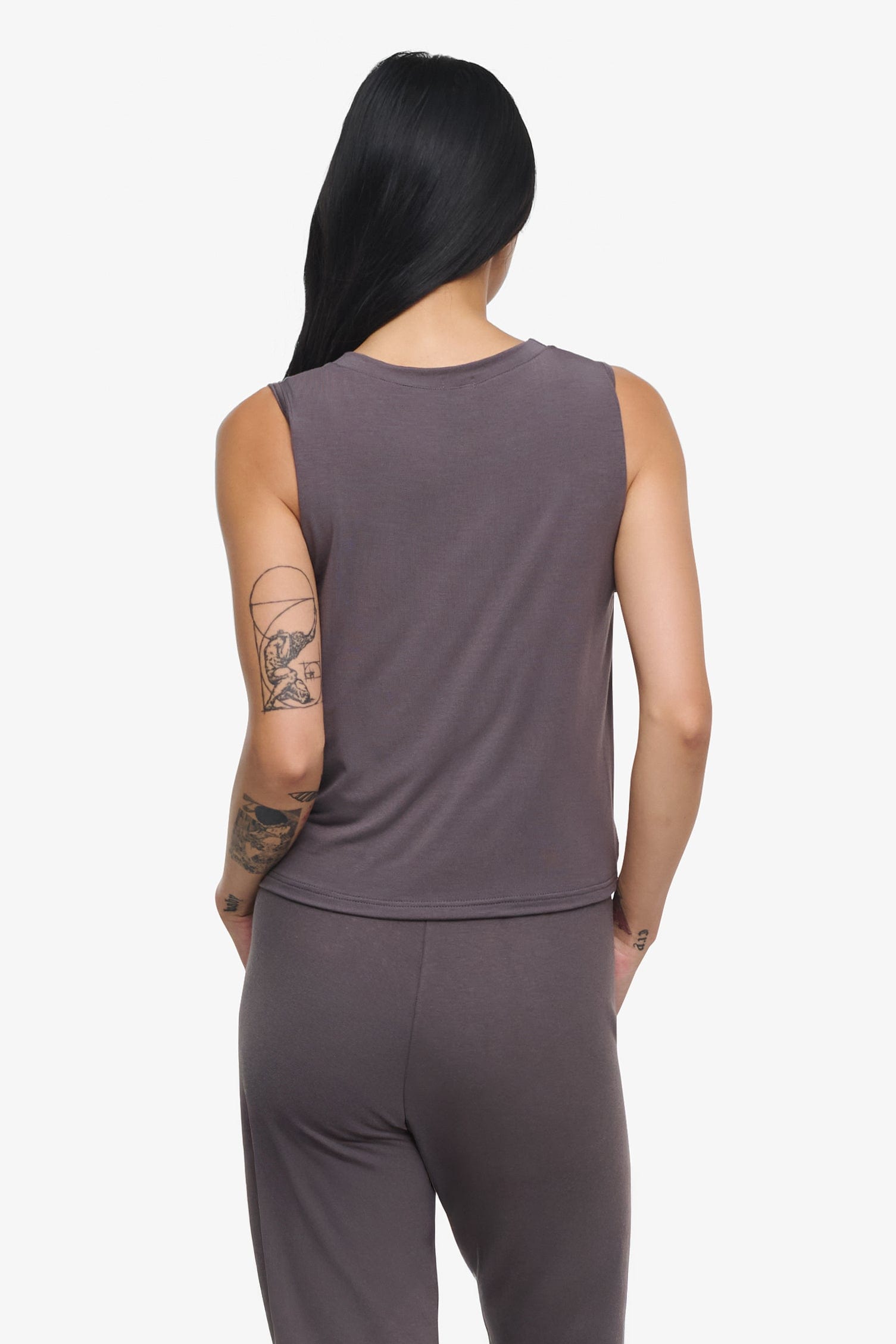 Leilani Tank - Woman tank with twist on the front in Grey | Daub & Design