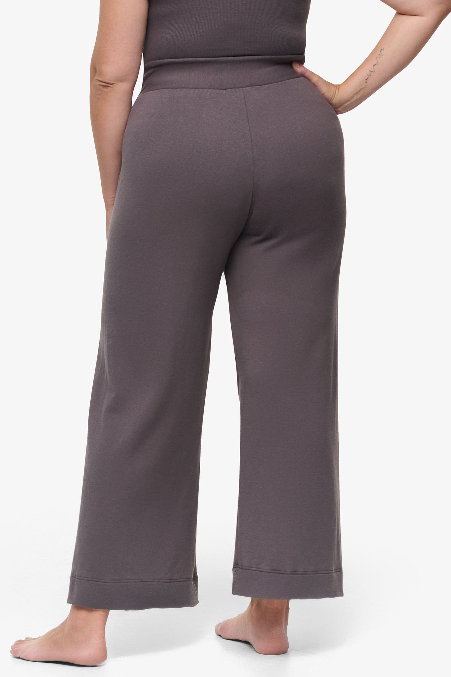 Starboard Pant - Woman Wide Leg Pant in Grey | Daub & Design