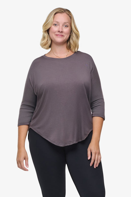 Ainsley Tee – Women’s Basic 3/4 length sleeve T-Shirt in warm grey | Daub + Design