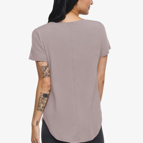 Avery Tee – Women’s Basic T-Shirt in beige | Daub + Design