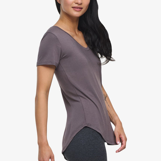 Avery Tee – Women’s Basic T-Shirt in grey side | Daub + Design
