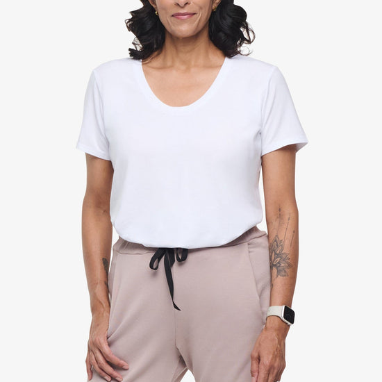 Avery Tee – Women’s Basic T-Shirt in white front tucked in | Daub + Design