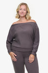 Boatneck Sweatshirt - Woman off shoulder sweatshirt in warm grey | Daub & Design