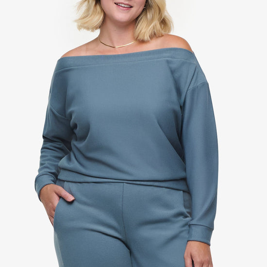 Boatneck Sweatshirt - Woman off shoulder sweatshirt in slate blue | Daub & Design