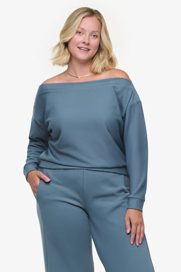 Boatneck Sweatshirt - Woman off shoulder sweatshirt in slate blue | Daub & Design