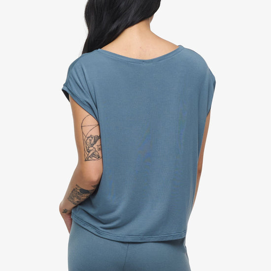 Box Tee - Woman boxy sleeveless tee in slate blue back | Daub & Design