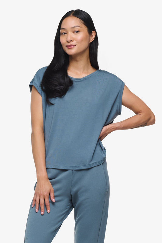 Box Tee - Woman boxy sleeveless tee in slate blue | Daub & Design
