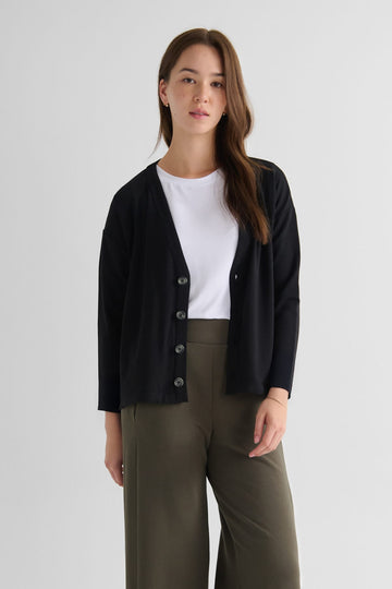 Cove Cardigan FW in Black