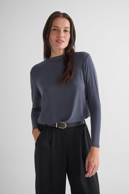 Jensen Longsleeve in Ash - Women's Long Sleeve Shirt in Ash Grey | DAUB