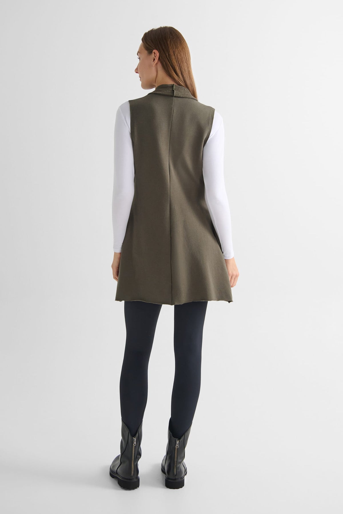 Hatley Vest in Spruce with Jensen Longsleeve in White and Riley Legging in Matte Black - Lightweight Women’s Fleece Vest in Spruce Green, Women's Basic Long Sleeve Top in White and Women's Basic Legging in Black | DAUB