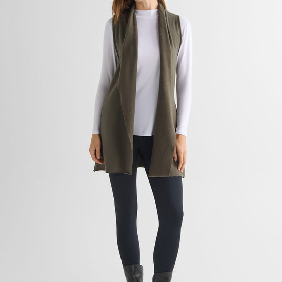 Hatley Vest in Spruce with Jensen Longsleeve in White and Riley Legging in Matte Black - Lightweight Women’s Fleece Vest in Spruce Green, Women's Basic Long Sleeve Top in White and Women's Basic Legging in Black | DAUB