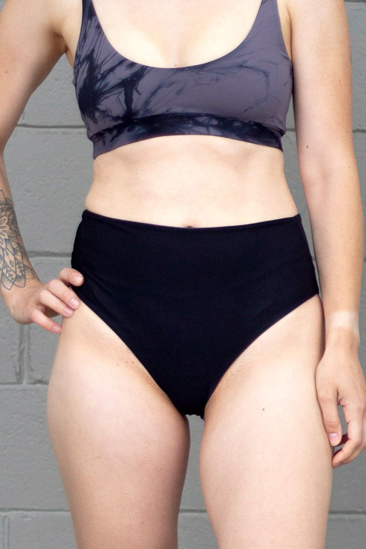 Kaela Bikini Bottom in Charcoal + Black – Daub + Design
