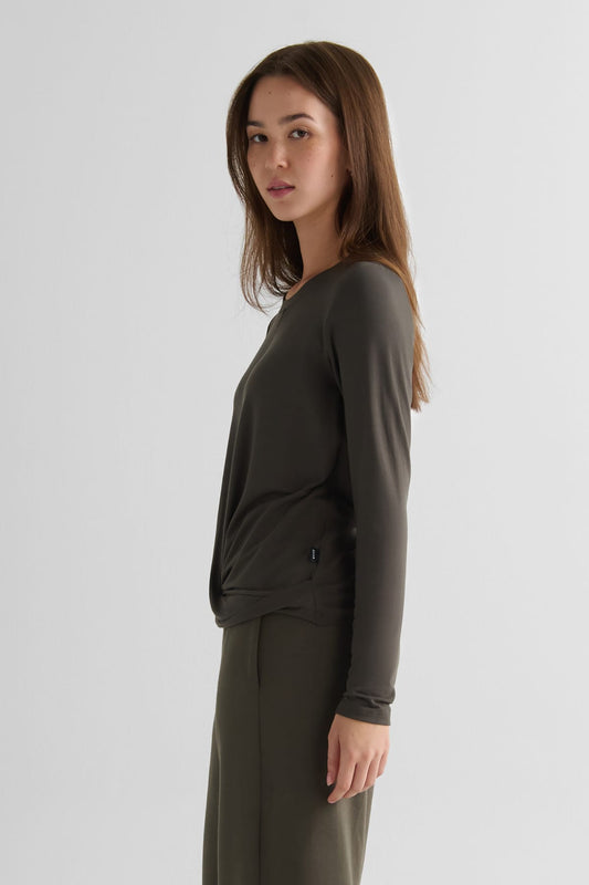 Leilani Longsleeve in Spruce - Women's Long Sleeve Shirt in Spruce Green | DAUB