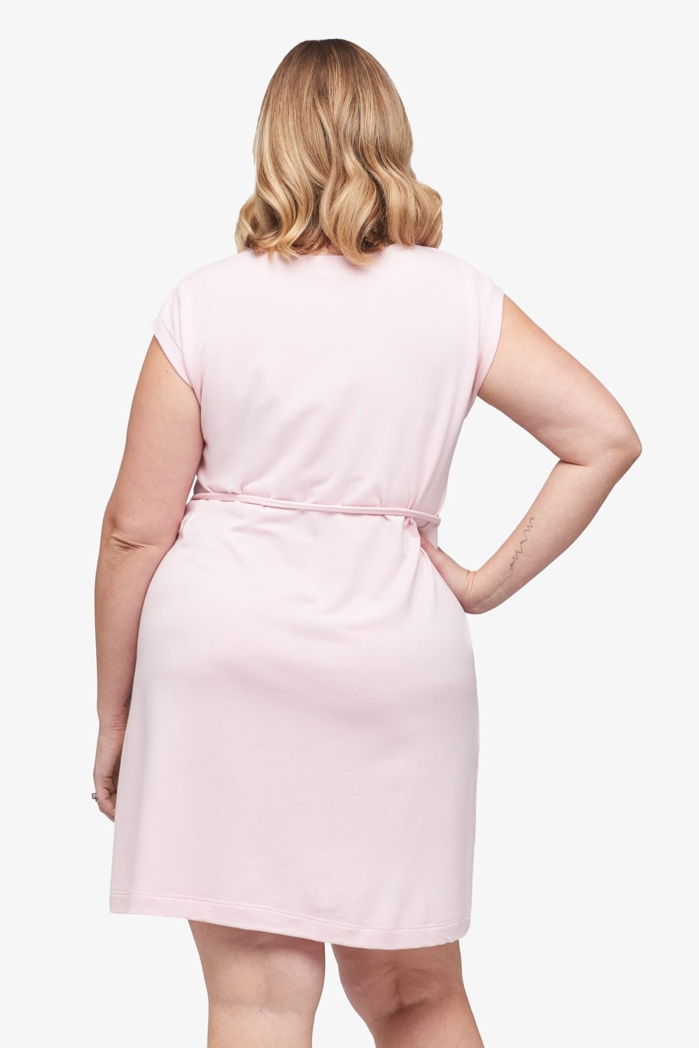 Newport Dress  - Women's Basic dress with pocket in Rose Quartz pink | Daub + Design