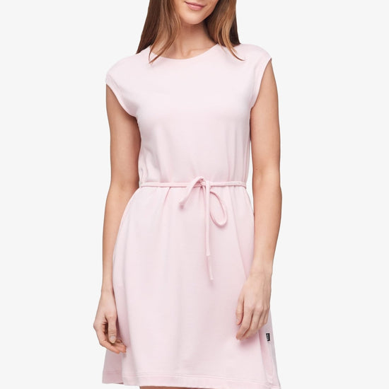 Newport Dress  - Women's Basic dress with pocket in Rose Quartz pink | Daub + Design
