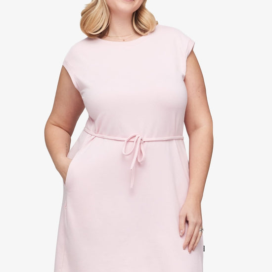 Newport Dress  - Women's Basic dress with pocket in Rose Quartz pink | Daub + Design