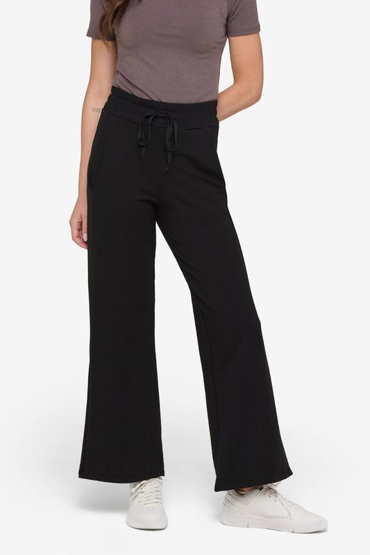 Wide Leg Sweatpant in Black