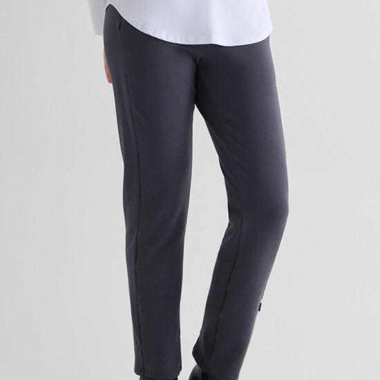 Wren Pant in Ash - Women's Fleece Straight Leg Pant in Ash Grey | DAUB