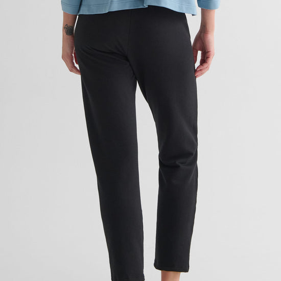 Wren Pant in Black - Women's Fleece Straight Leg Pant in Black | DAUB