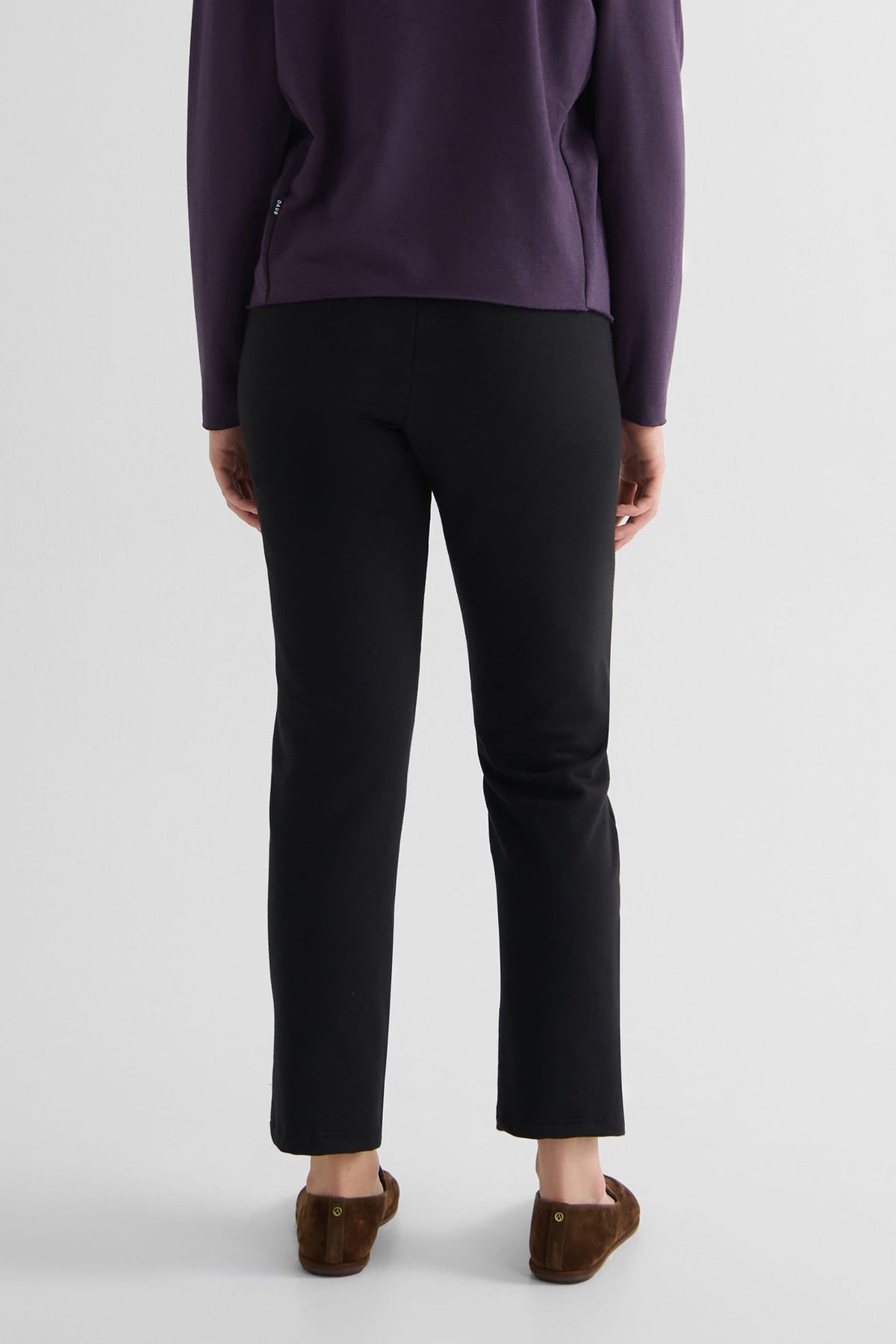 Wren Pant in Black - Women's Fleece Straight Leg Pant in Black | DAUB