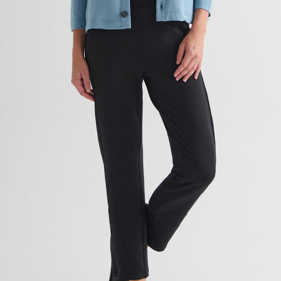 Wren Pant in Black - Women's Fleece Straight Leg Pant in Black | DAUB