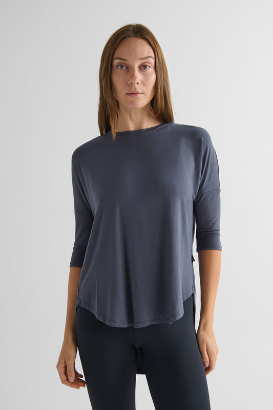 Ainsley Tee in Ash - Women's Basic 3/4 Sleeves T-Shirt in Ash Grey | DAUB