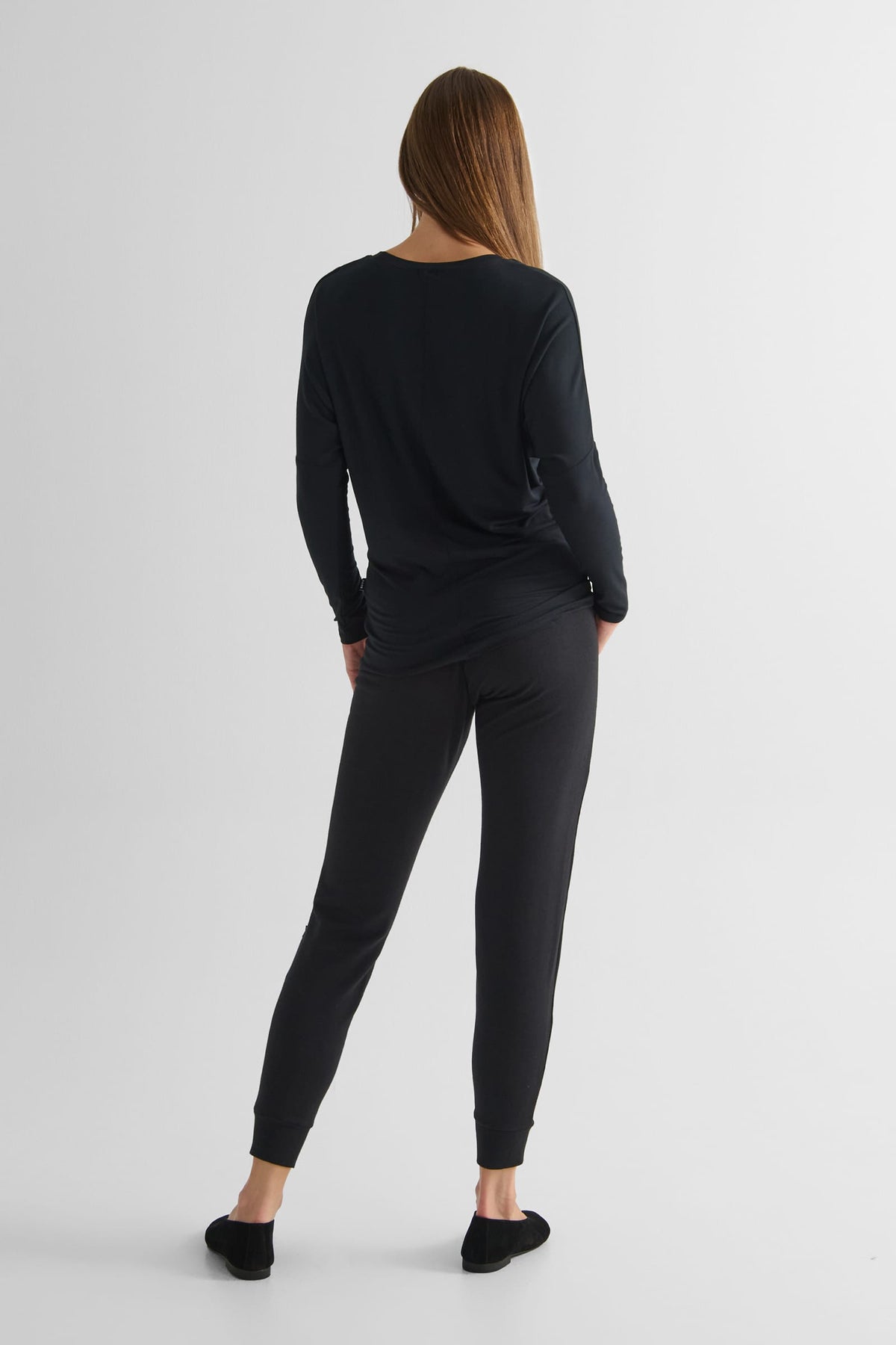 Dolman Longsleeve in Black - Women's Long Sleeve Top in Black | DAUB