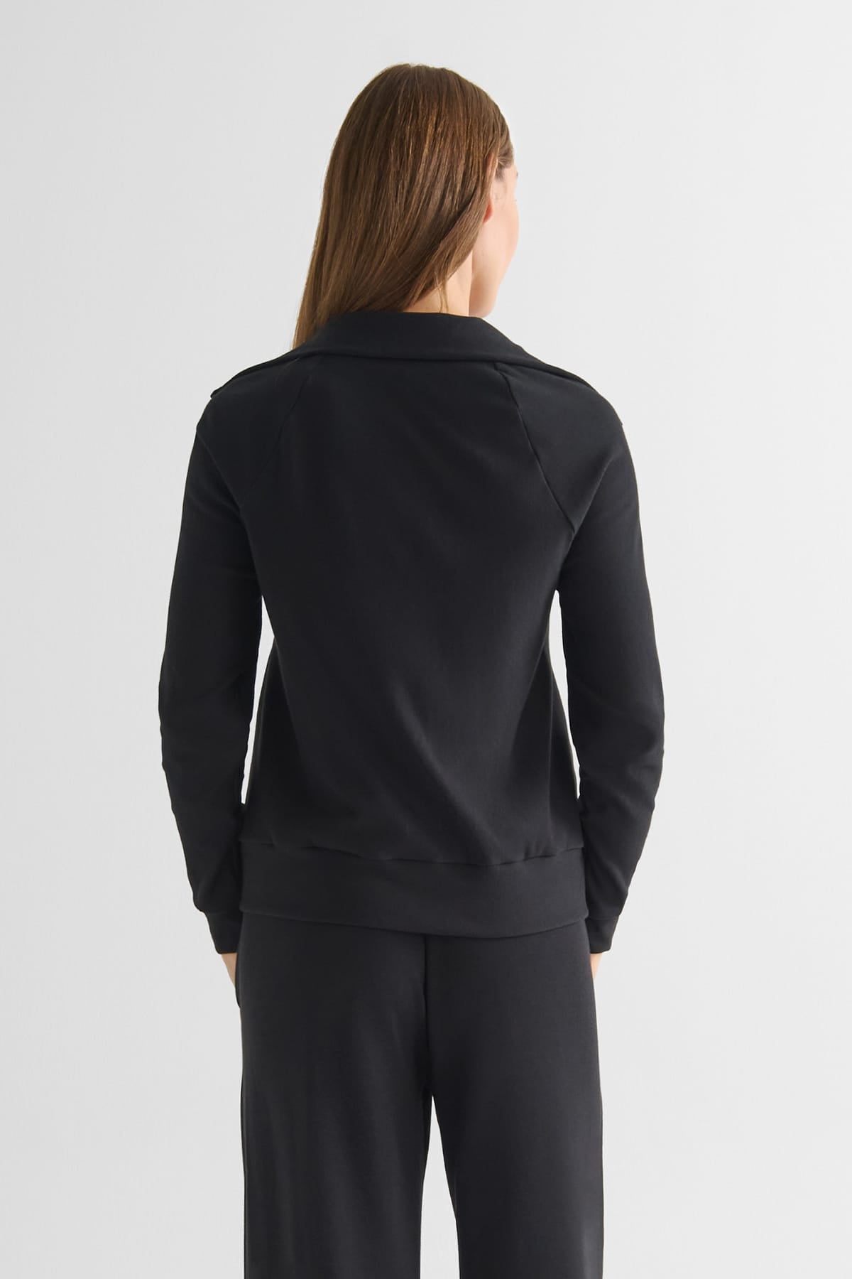 Freedom Full Zip Sweatshirt in Black - Women's Full Zip Fleece Sweatshirt in Black | DAUB