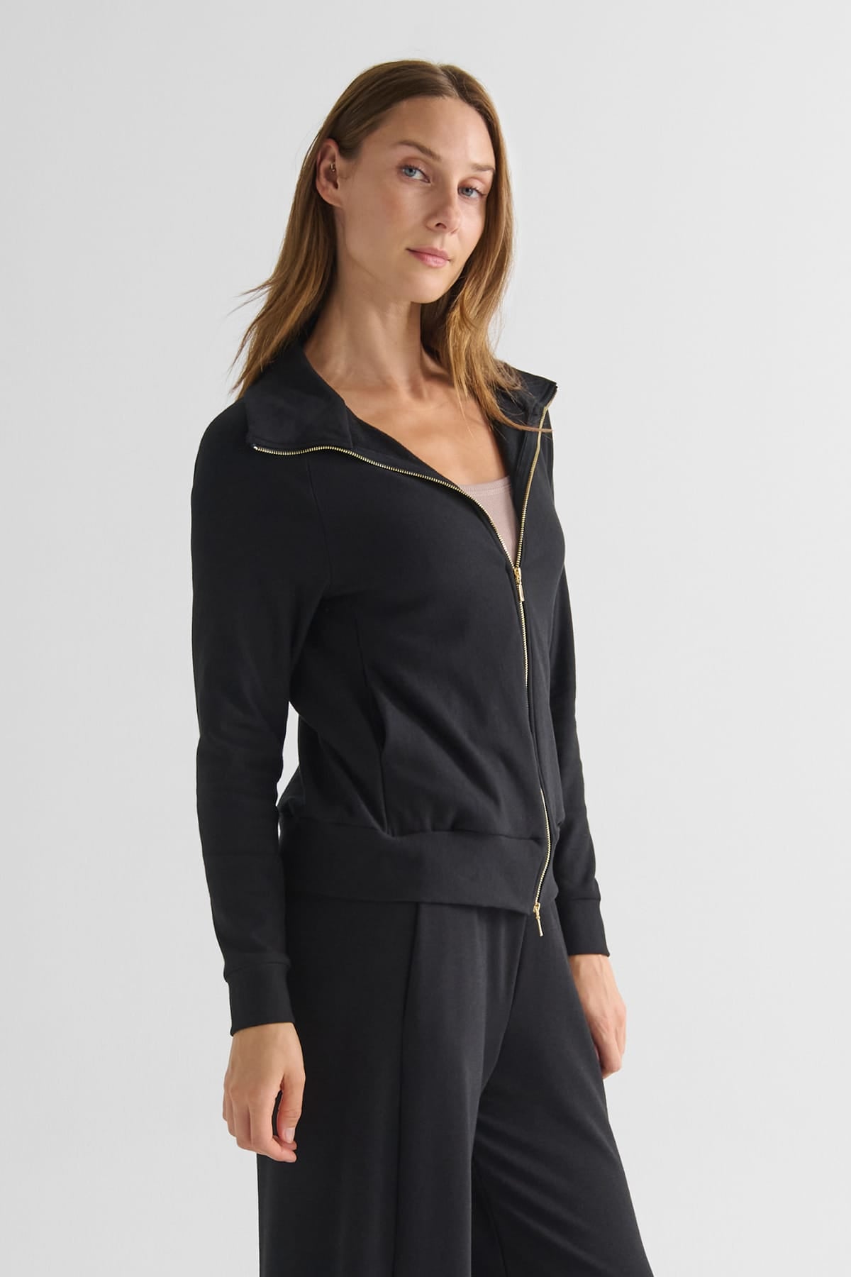 Freedom Full Zip Sweatshirt in Black - Women's Full Zip Fleece Sweatshirt in Black | DAUB