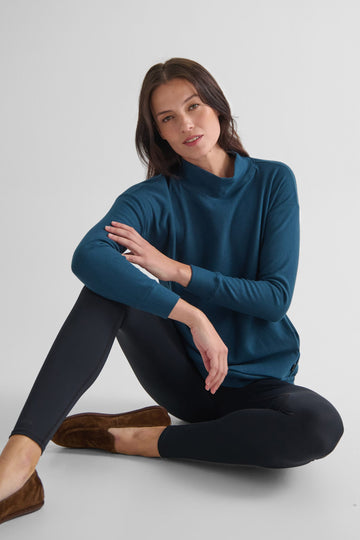 Shiloh Funnelneck Sweatshirt in Mystique with Riley Legging in Matte Black - Women's Basic Funnelneck Fleece Sweatshirt in Blue and Women's Basic Legging in Black | DAUB