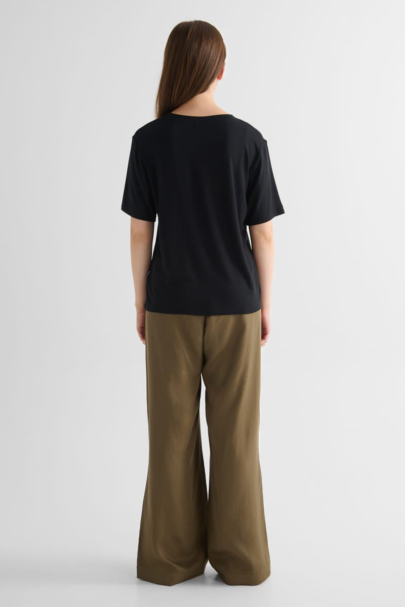 Winslow Trouser with Weekend Tee -  Women's Tailored Trouser in Olive Green and Women's Basic T-shirt in Black | Daub