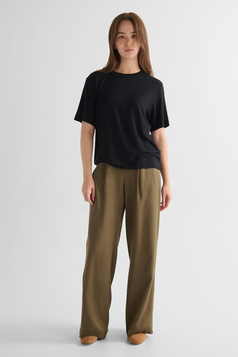 Winslow Trouser with Weekend Tee -  Women's Tailored Trouser in Olive Green and Women's Basic T-shirt in Black | Daub