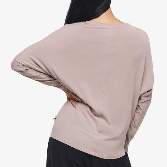 Dolman Longsleeve  - Woman dolman sleeve long sleeve top in beige back | Daub & Design