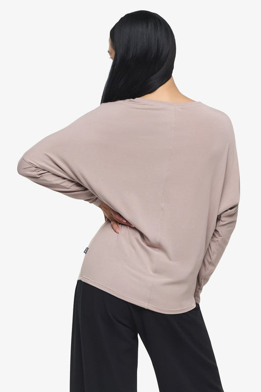 Dolman Longsleeve  - Woman dolman sleeve long sleeve top in beige back | Daub & Design