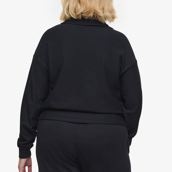 Freedom Half Zip Sweatshirt  - Woman half zip sweatshirt with kangaroo pocket in black back | Daub & Design