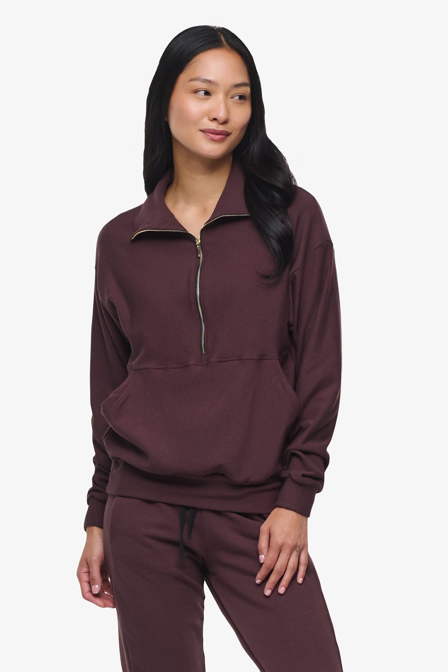 Freedom Half Zip Sweatshirt  - Woman half zip sweatshirt with kangaroo pocket in brown  | Daub & Design