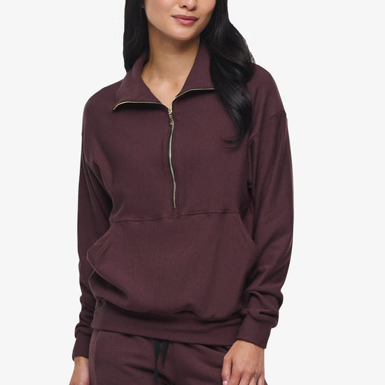 Freedom Half Zip Sweatshirt  - Woman half zip sweatshirt with kangaroo pocket in brown  | Daub & Design